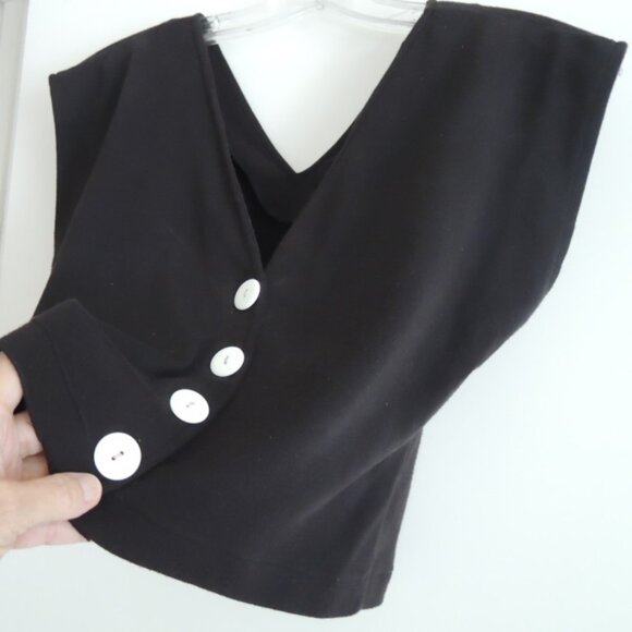 Ladies Crop Top Size L White Button Front Cap Sleeve Top - COLORS BY BROOKS EUC - Picture 3 of 4